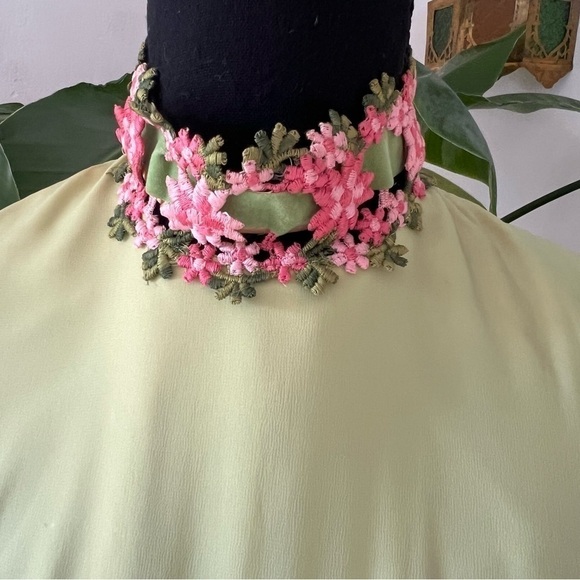 Vintage Light Green Chiffon & Taffeta Maxi Handmade Dress - Picture 4 of 16